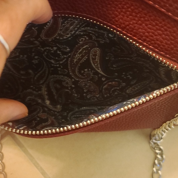 Nella Bella Canada red vegan handbag - Picture 6 of 7